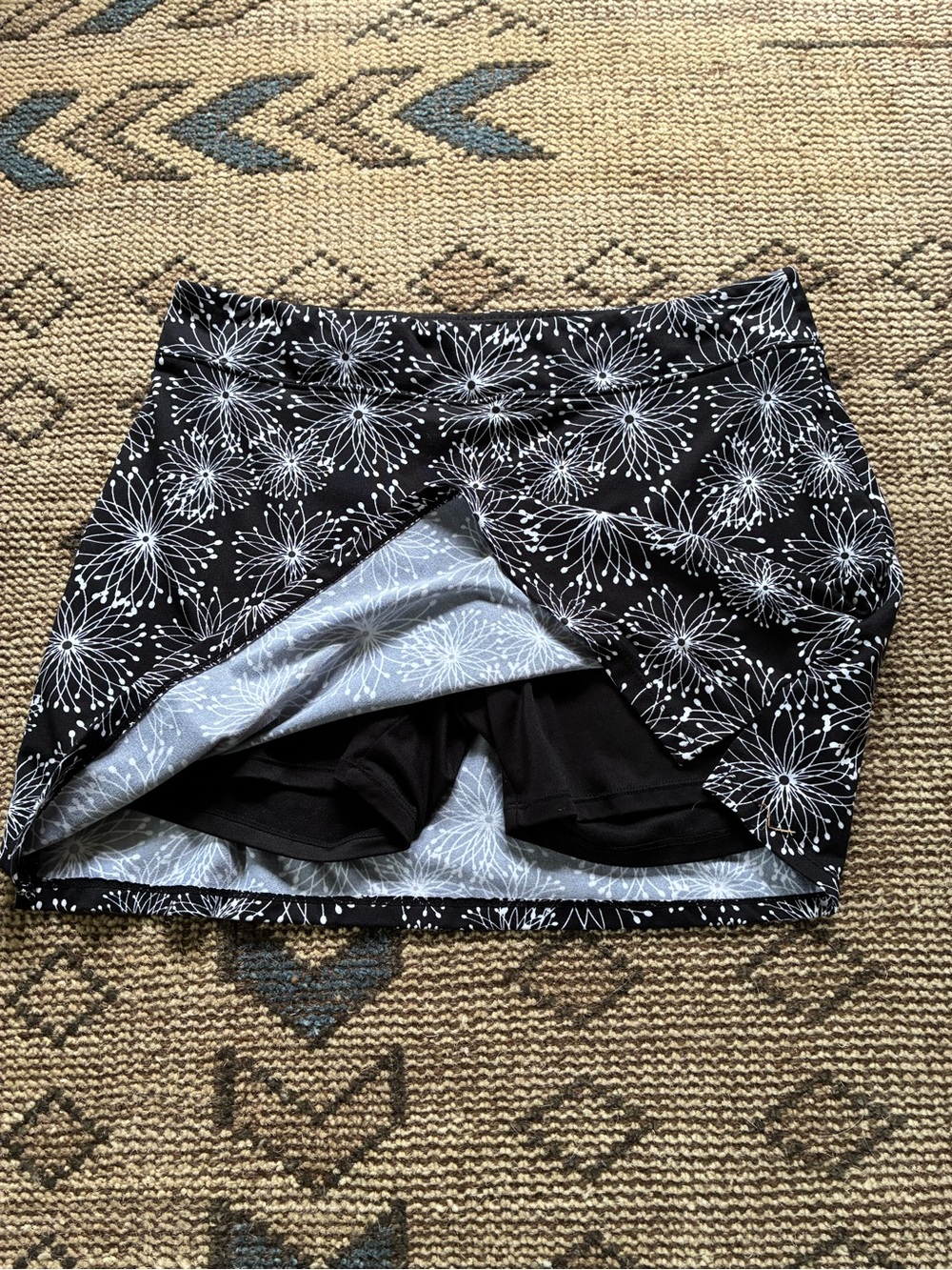 Tranquility by Colorado Clothing Black Skort with White Burst Print - Picture 2 of 2
